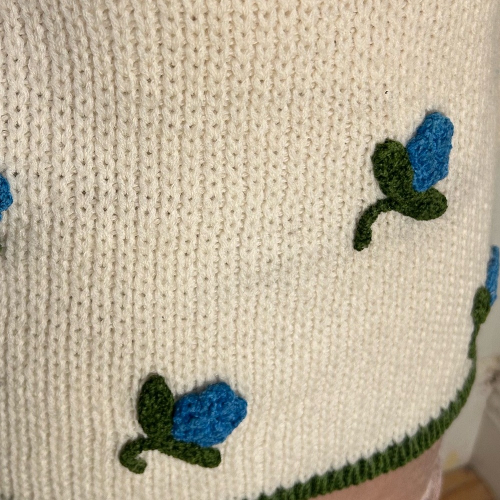 Vintage Catalina cream turtleneck crochet sweater floral embellishment - Picture 6 of 12